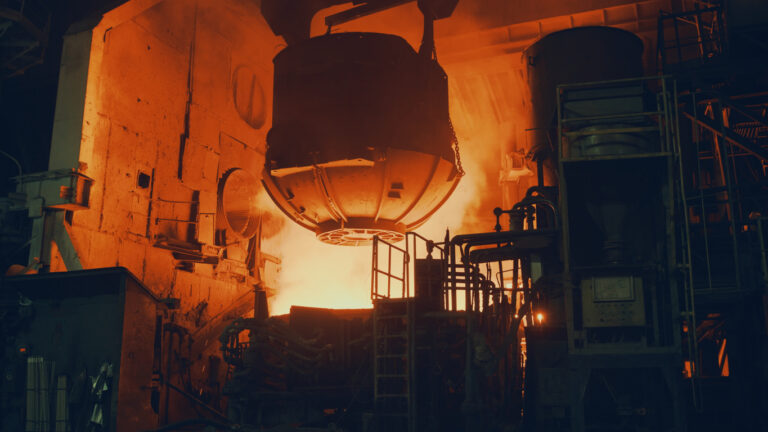 Metallurgical plant - Start steel furnace